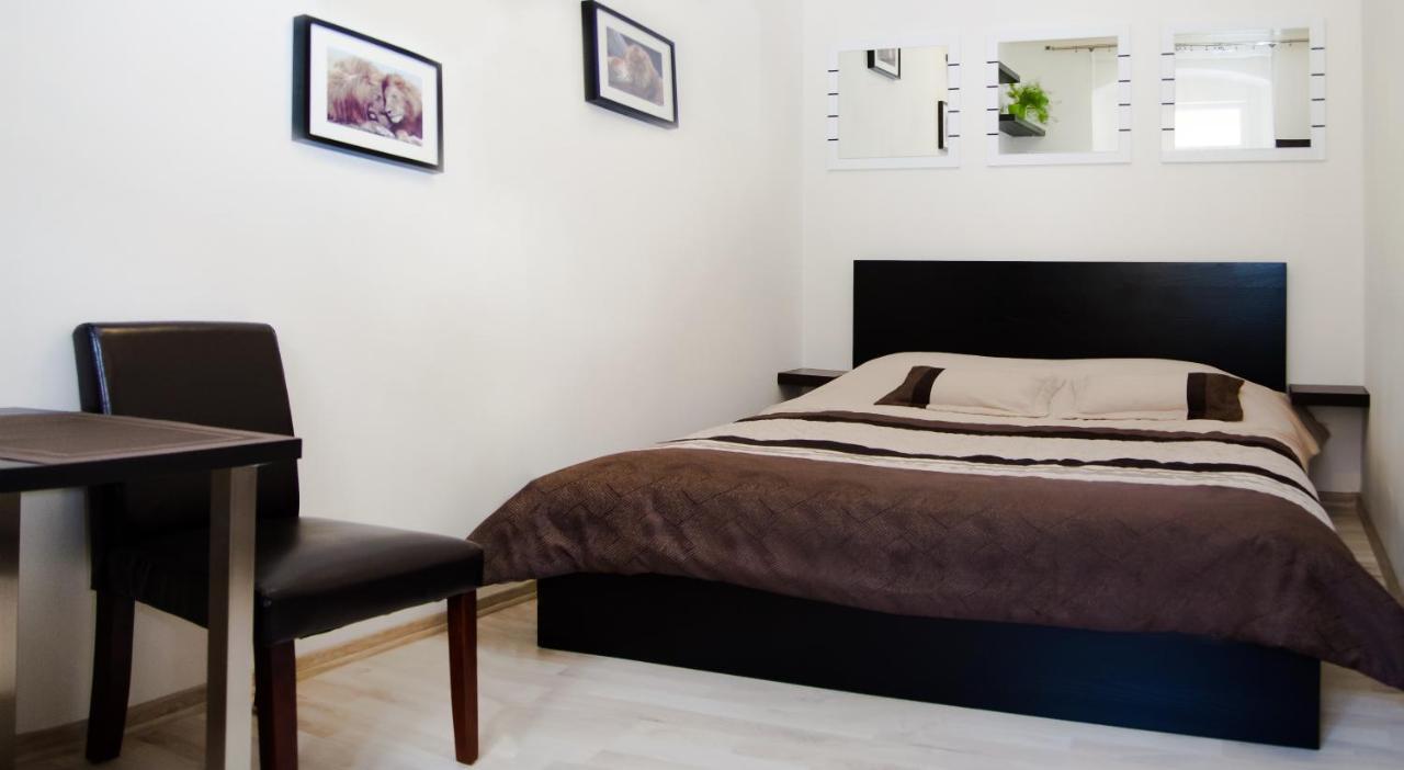 Leo Apartment Obchodna - Delux Братислава Екстер'єр фото