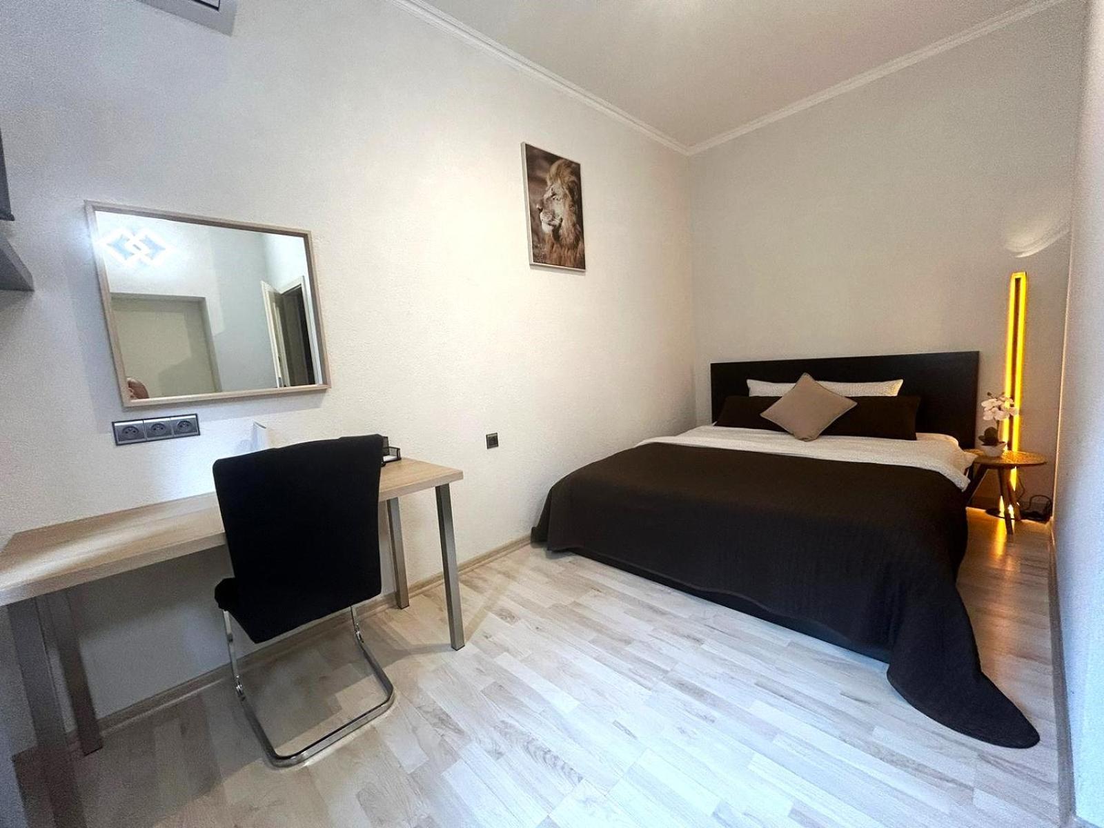 Leo Apartment Obchodna - Delux Братислава Екстер'єр фото